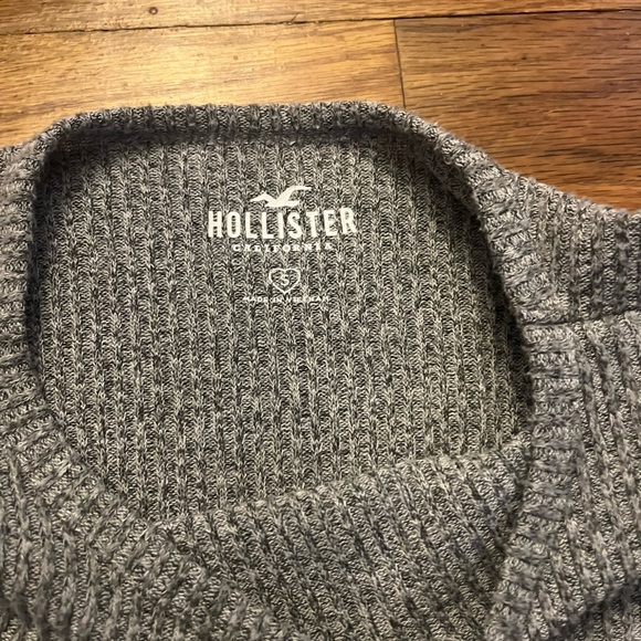 Hollister bodysuit - Picture 3 of 3